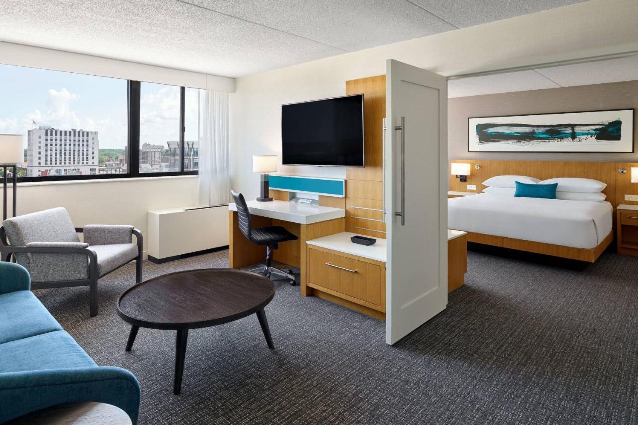 Delta Hotels By Marriott Muskegon Convention Center エクステリア 写真