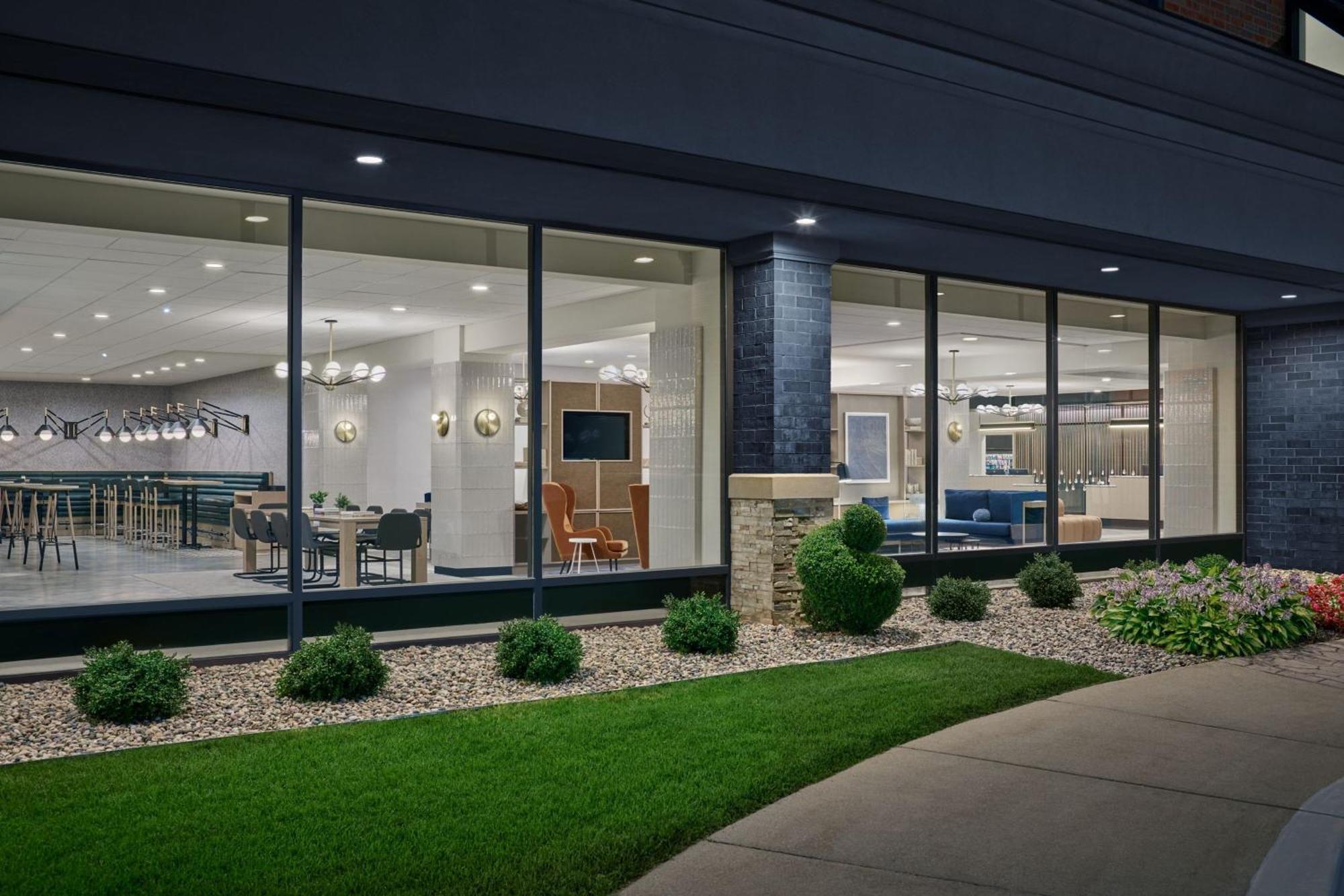 Delta Hotels By Marriott Muskegon Convention Center エクステリア 写真