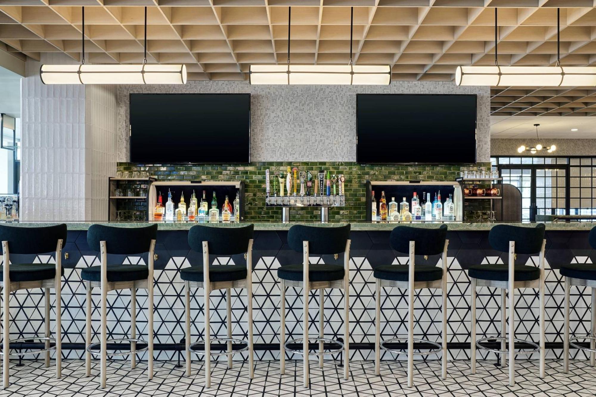 Delta Hotels By Marriott Muskegon Convention Center エクステリア 写真