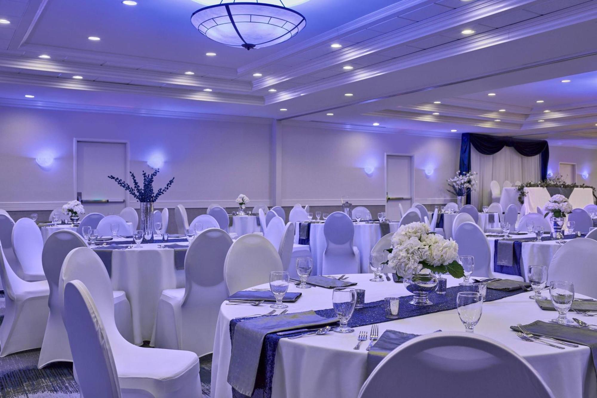 Delta Hotels By Marriott Muskegon Convention Center エクステリア 写真