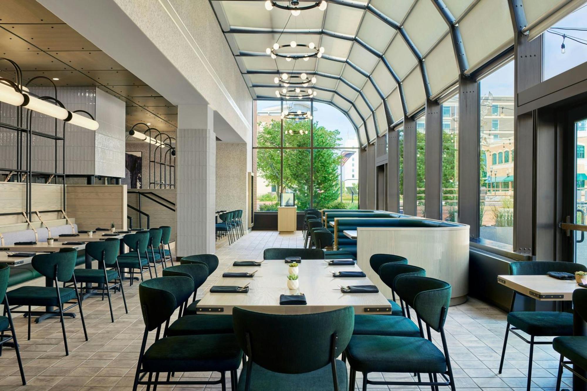 Delta Hotels By Marriott Muskegon Convention Center エクステリア 写真